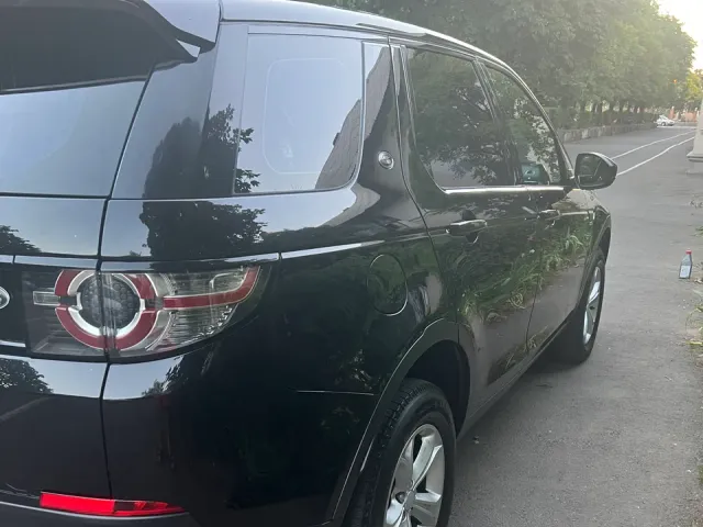 Land Rover Discovery - фото 1