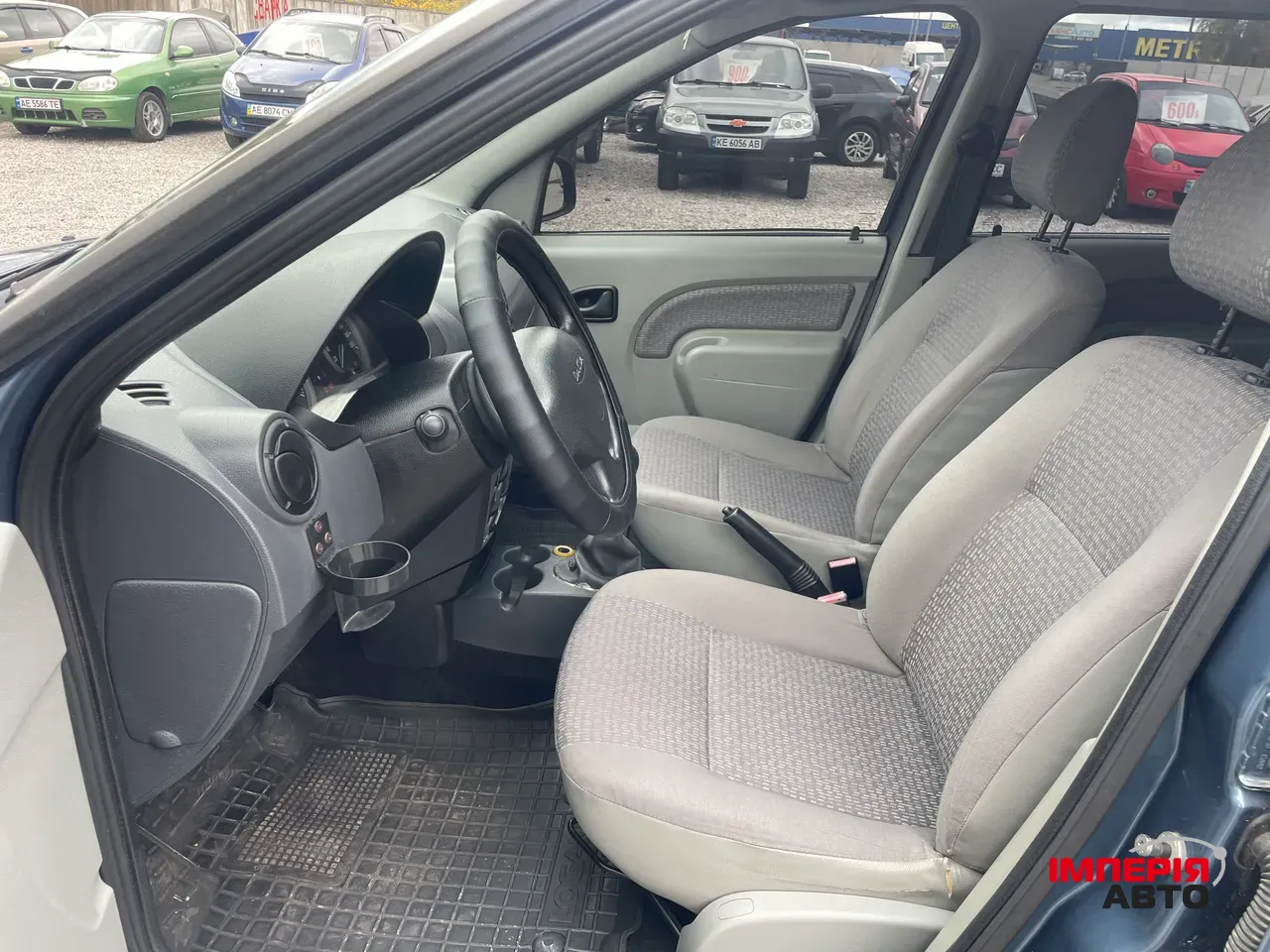 Dacia Logan - фото 7