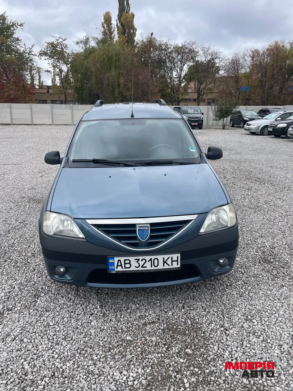Dacia Logan - фото 1