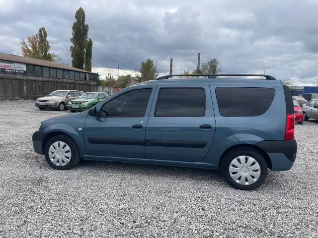 Dacia Logan - фото 4