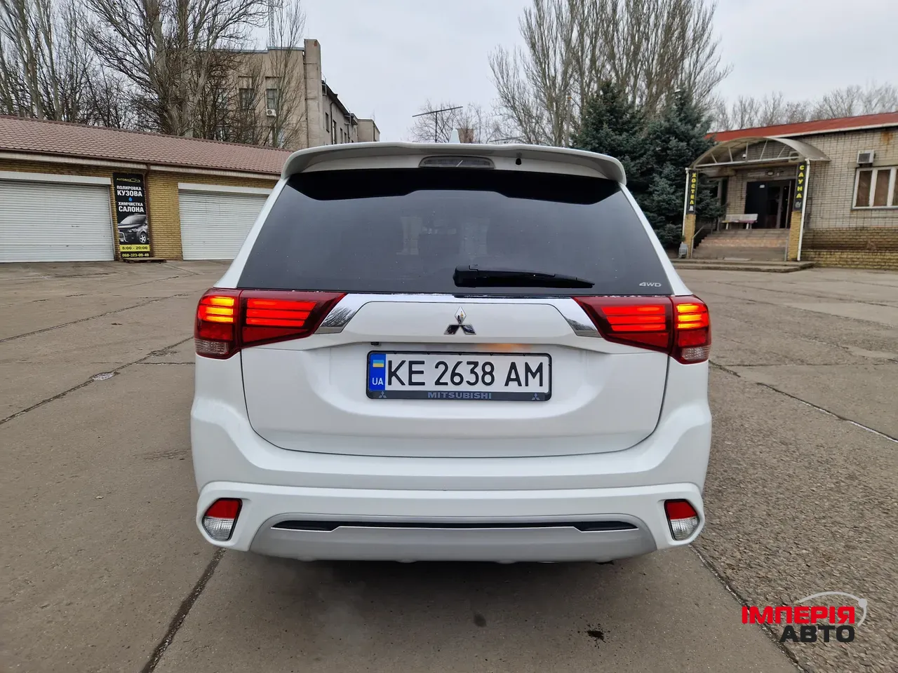 Mitsubishi Outlander - фото 5