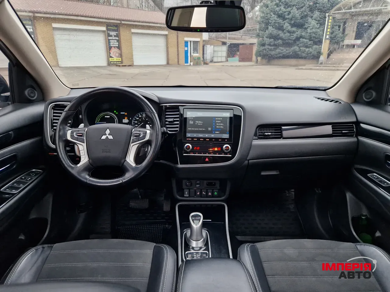 Mitsubishi Outlander - фото 32