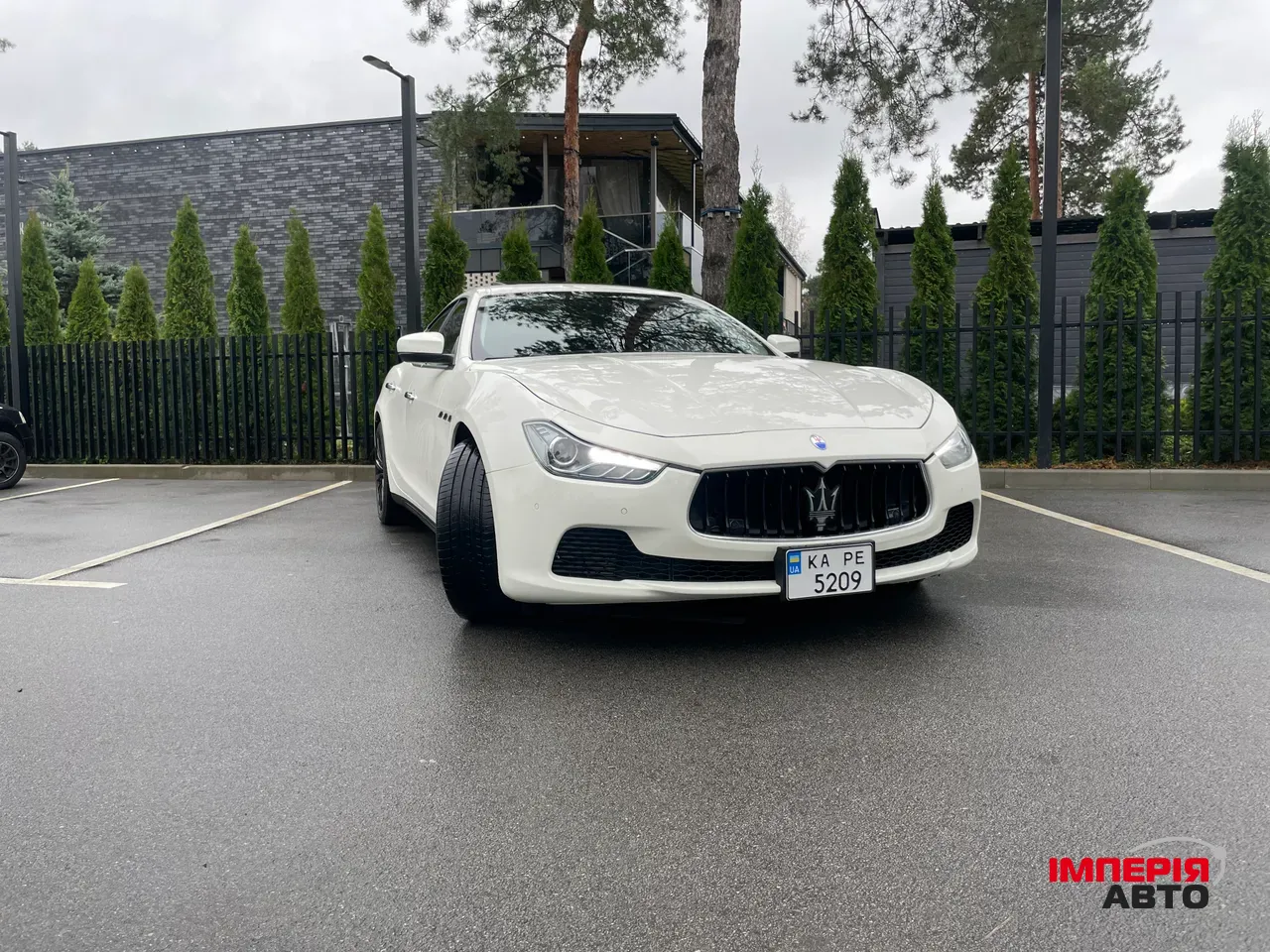 Maserati Ghibli - фото 1