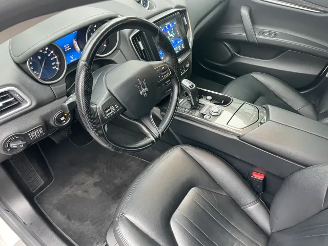 Maserati Ghibli - фото 5