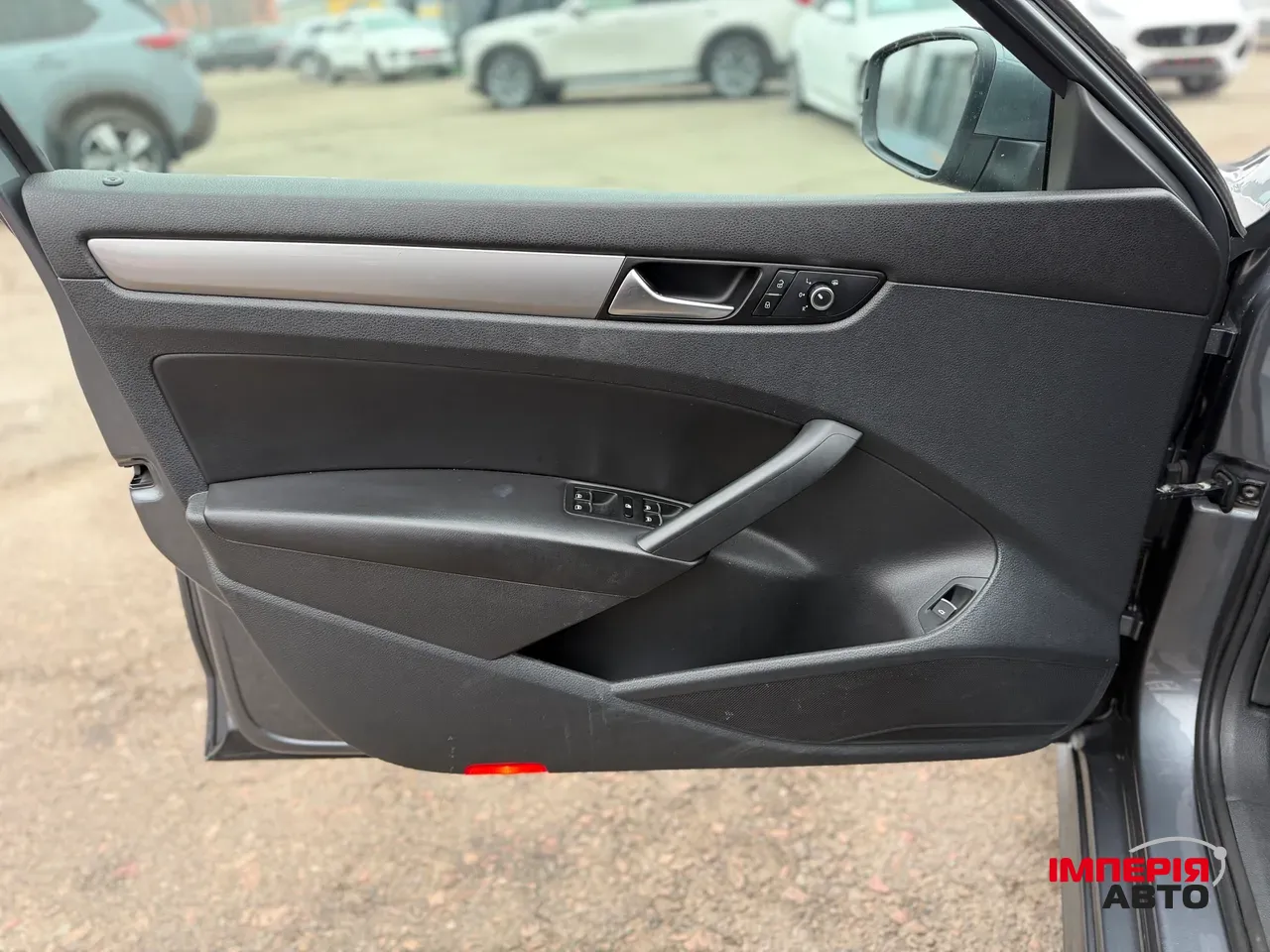 Volkswagen Passat - фото 8