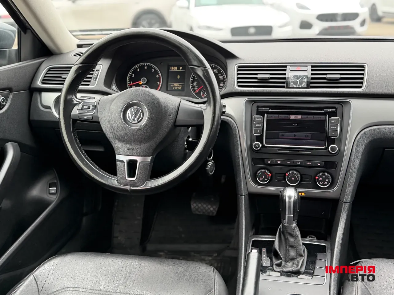 Volkswagen Passat - фото 11