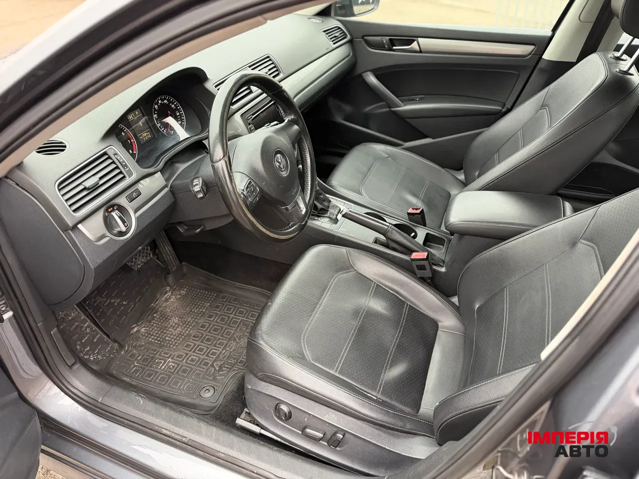 Volkswagen Passat - фото 4