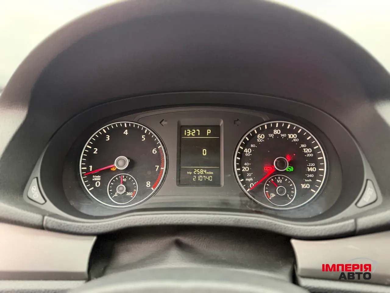 Volkswagen Passat - фото 7