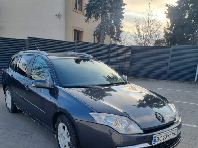 Renault Laguna - фото 2