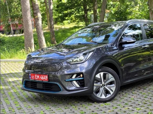 Kia Niro - фото 1