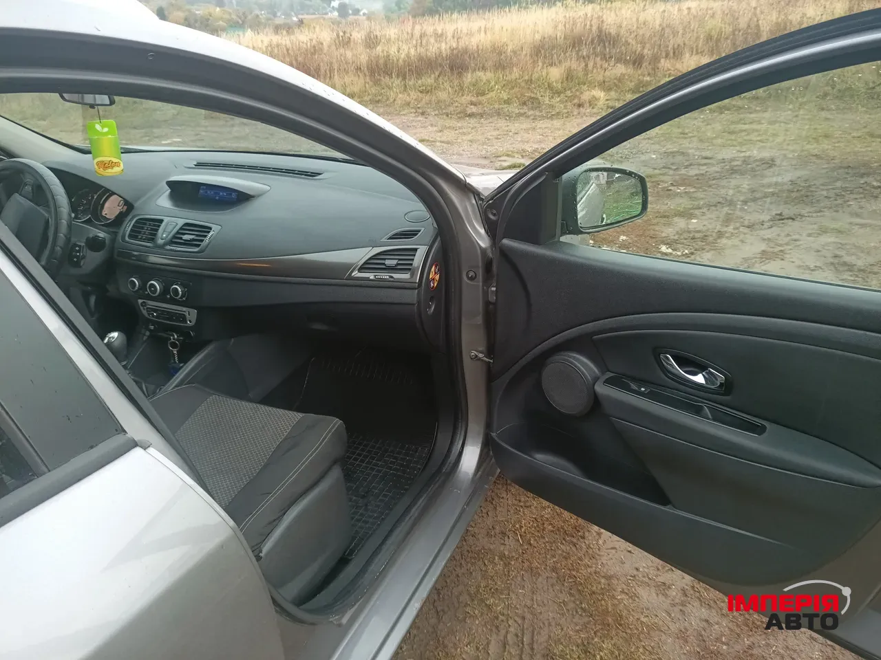 Renault Megane - фото 5