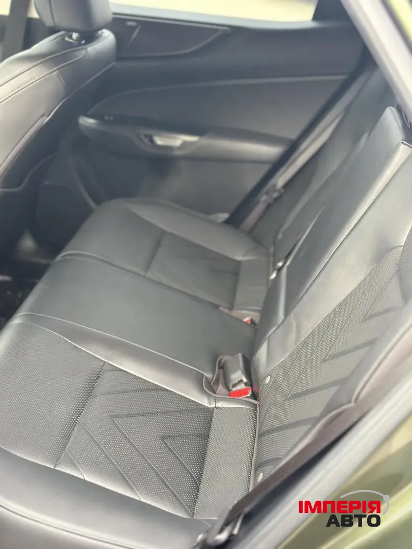 Lexus NX - фото 6