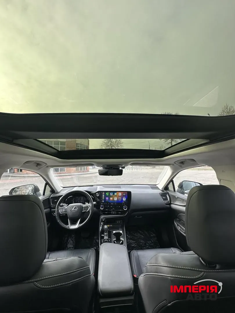 Lexus NX - фото 7