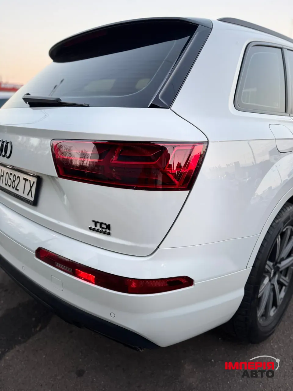 Audi Q7 - фото 7