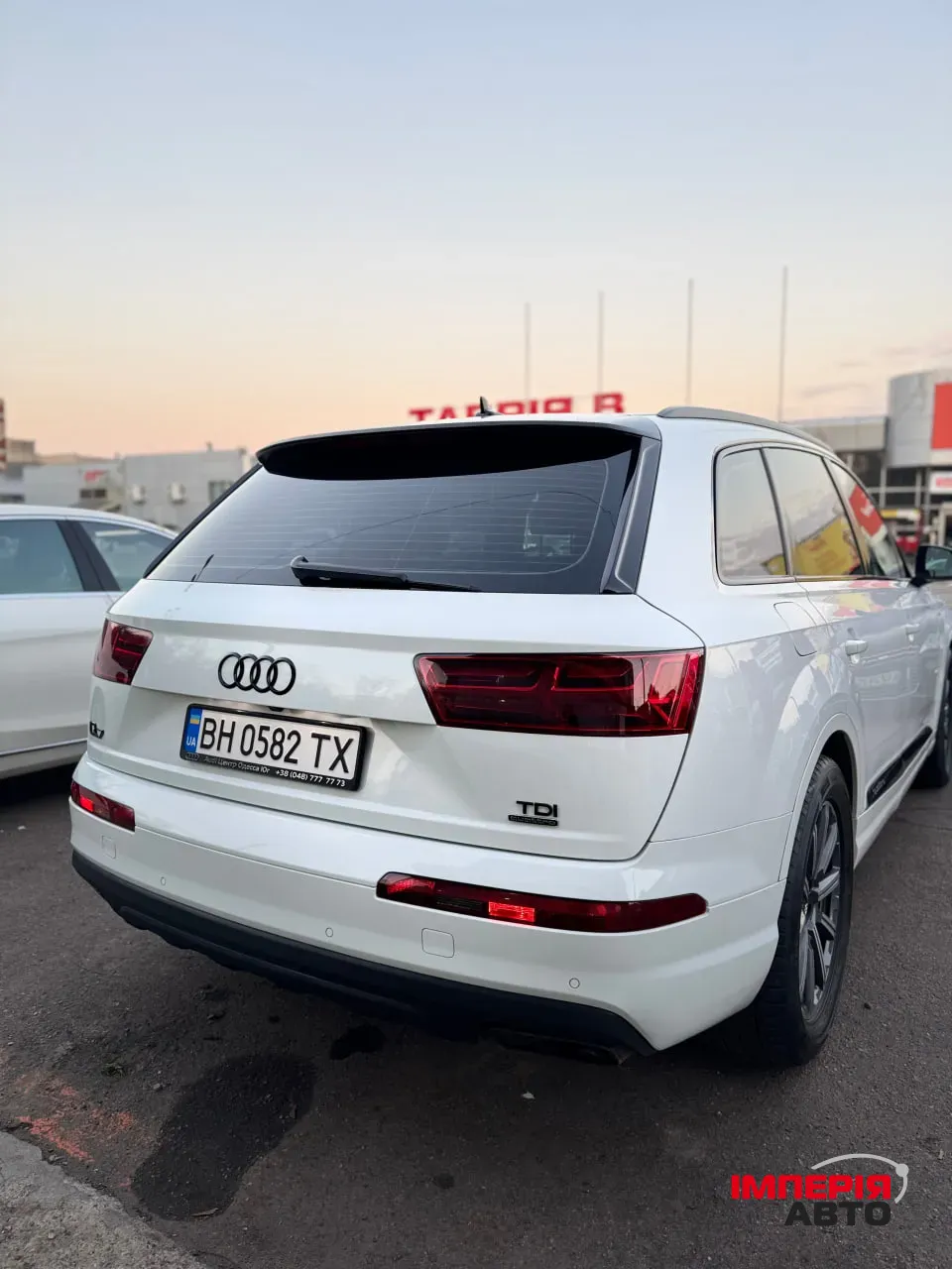Audi Q7 - фото 6