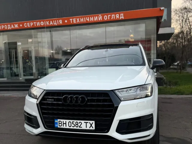 Audi Q7 - фото 2