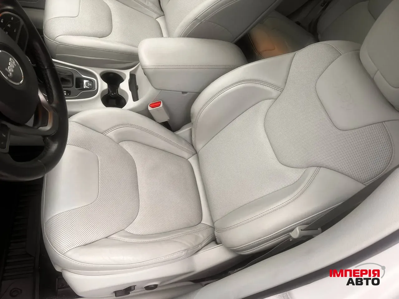 Jeep Cherokee - фото 19