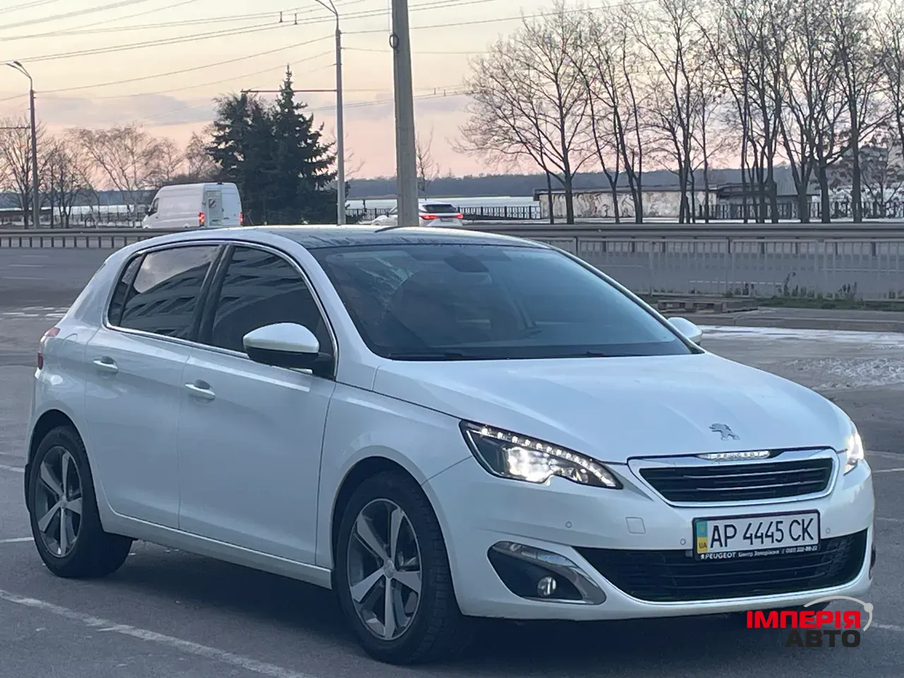 Peugeot 308 - фото 4