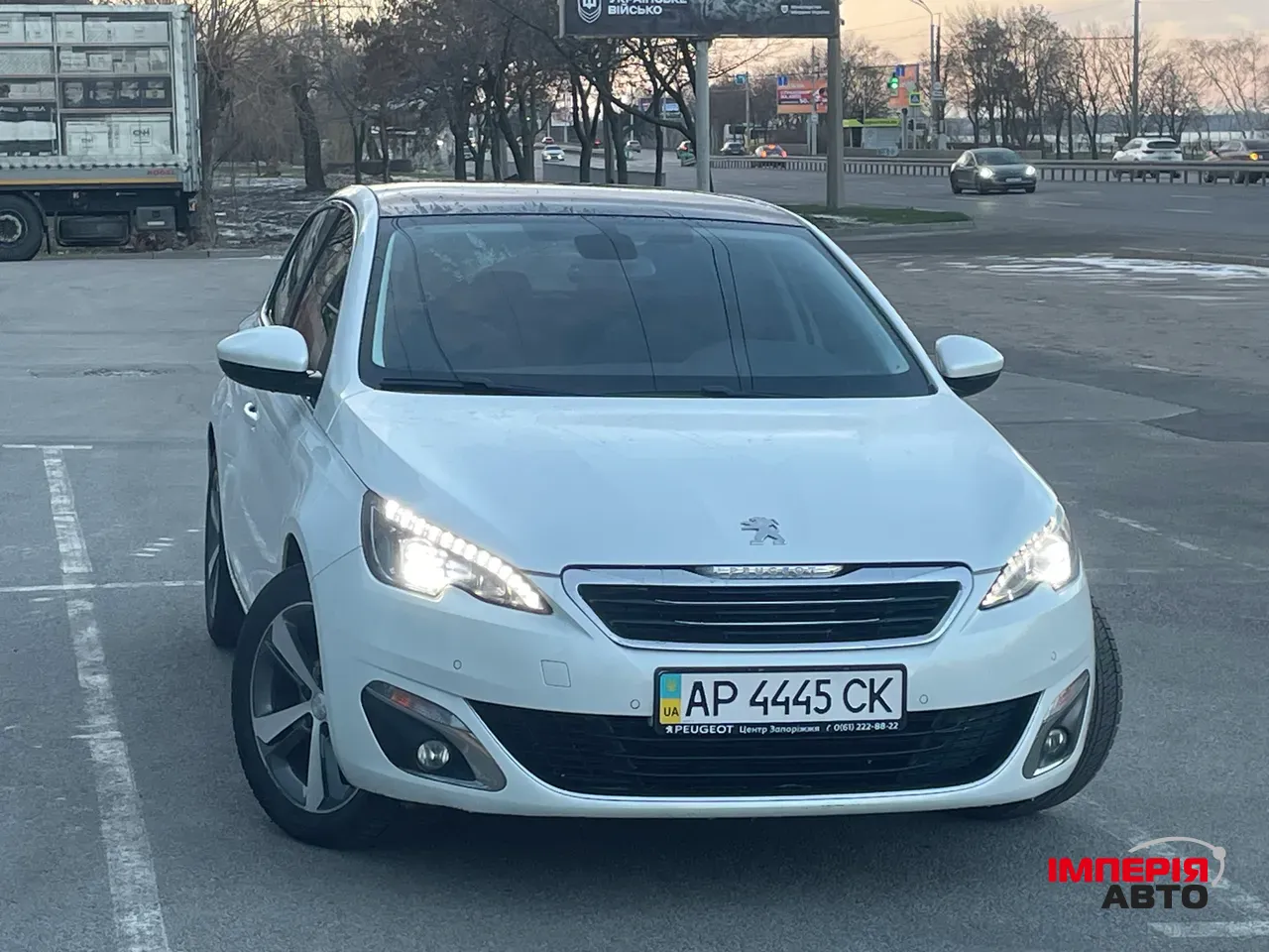 Peugeot 308 - фото 2