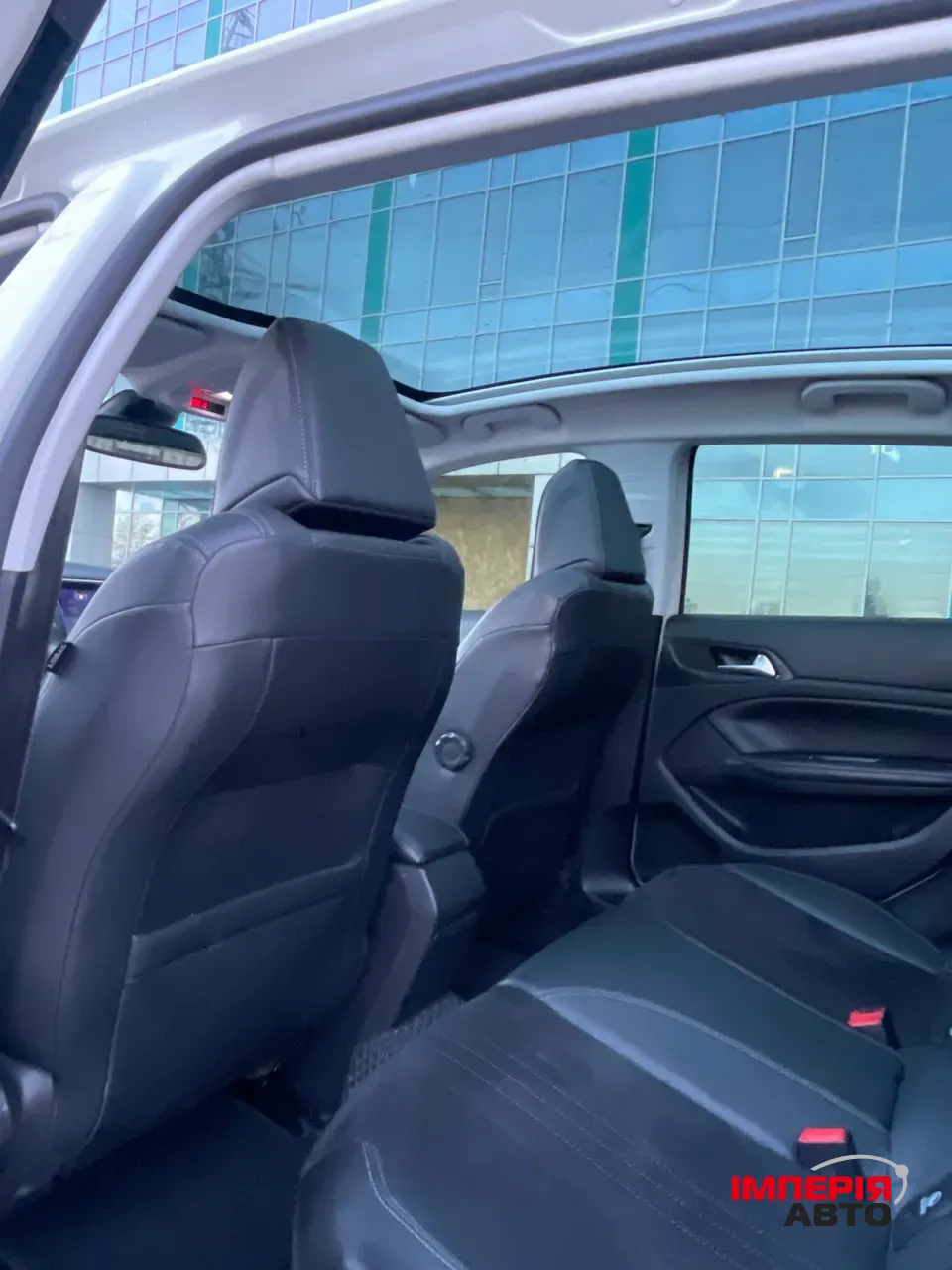 Peugeot 308 - фото 11