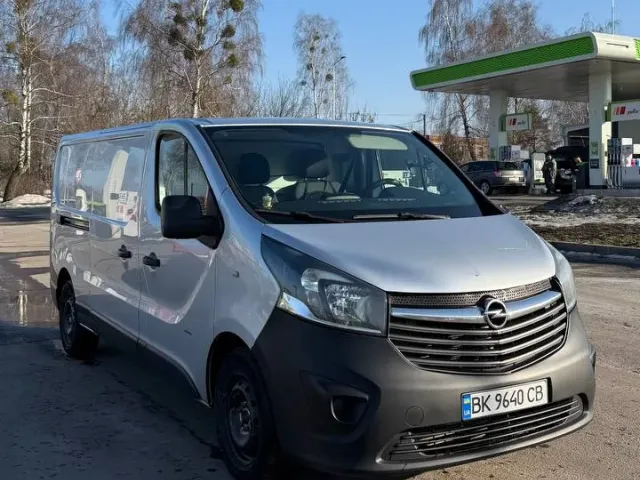 Opel Vivaro - фото 2