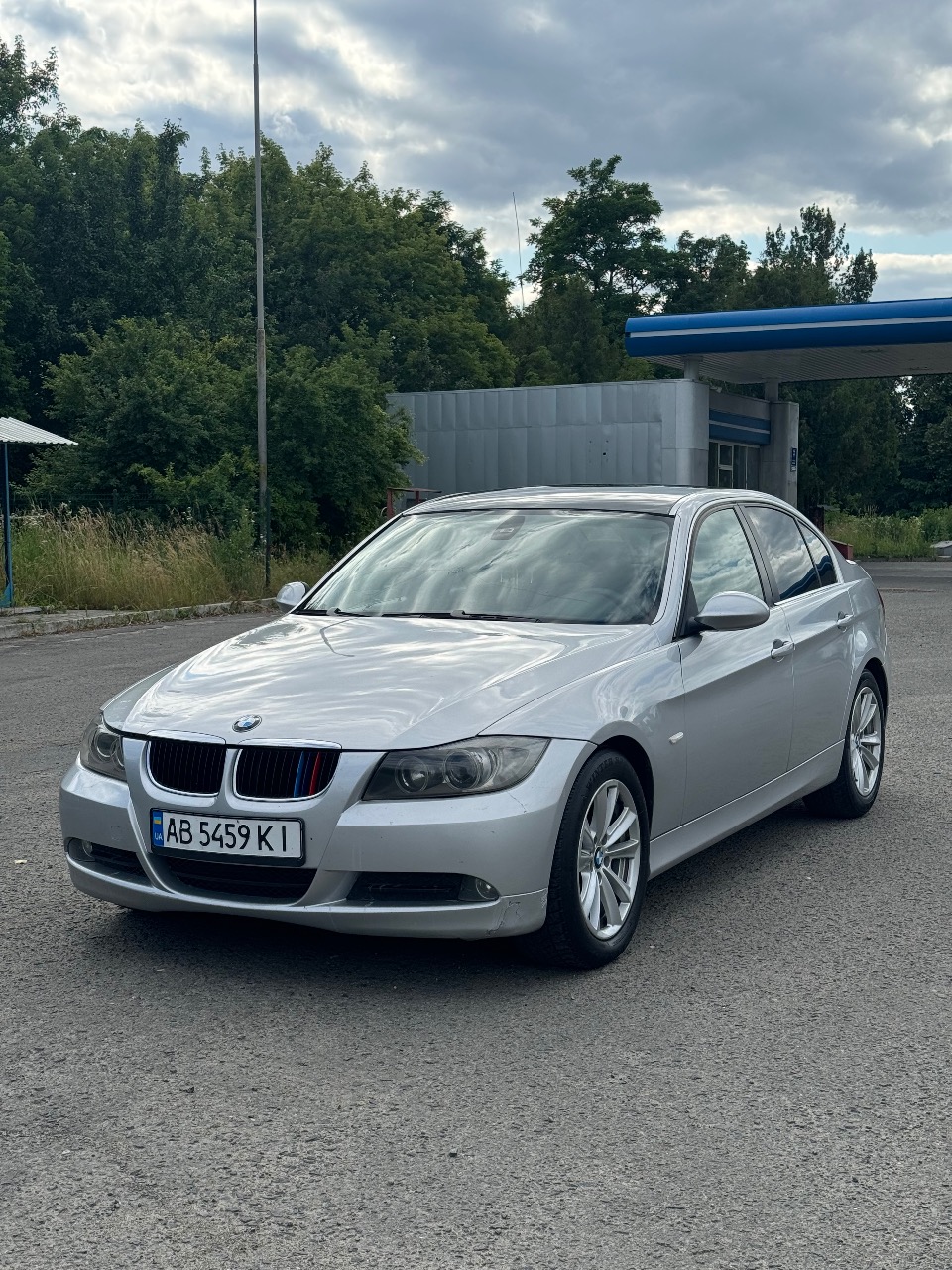 BMW 3 серії - фото 1