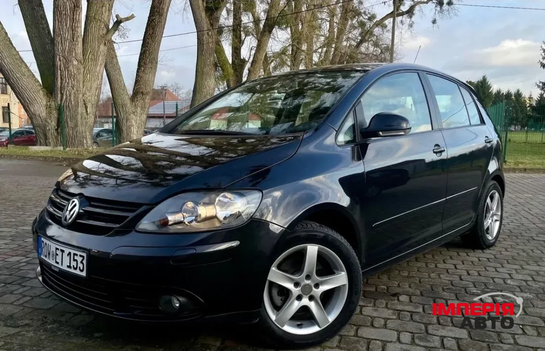 Volkswagen Golf - фото 1