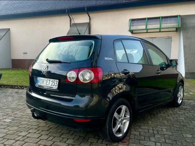 Volkswagen Golf - фото 2