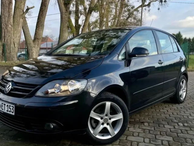 Volkswagen Golf - фото 1