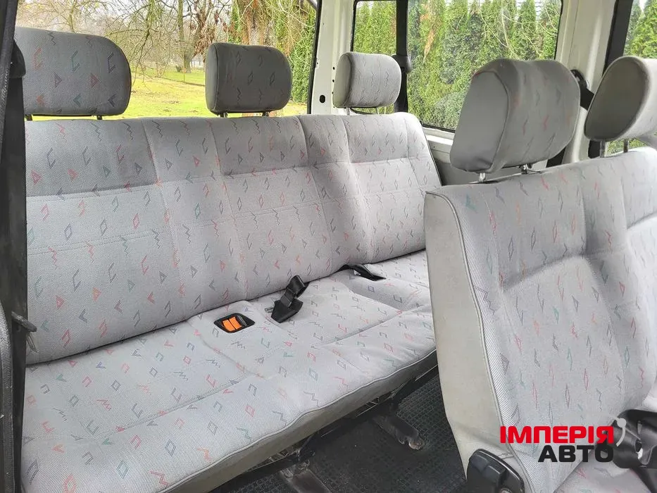 Volkswagen Transporter - фото 6