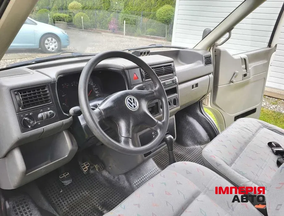 Volkswagen Transporter - фото 7