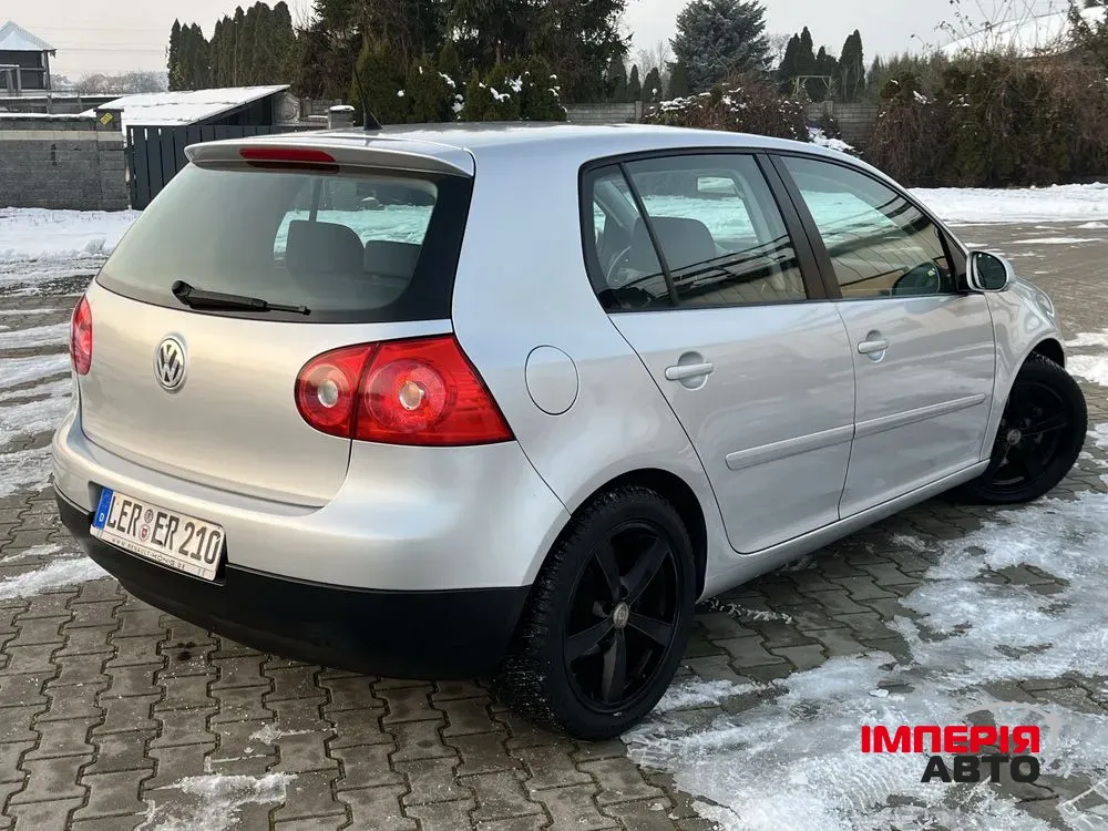 Volkswagen Golf - фото 3