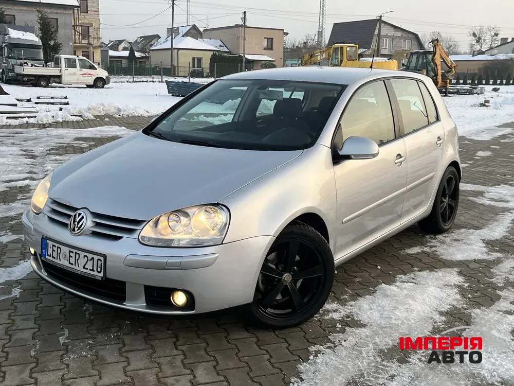 Volkswagen Golf - фото 1