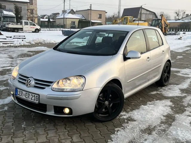 Volkswagen Golf - фото 1