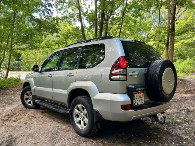Toyota Land Cruiser Prado - фото 2