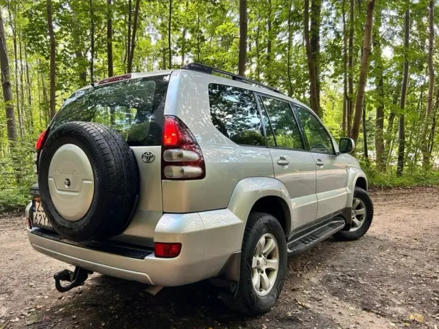 Toyota Land Cruiser Prado - фото 3