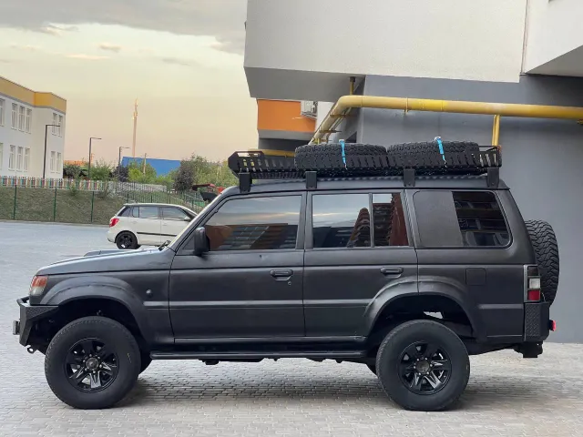 Mitsubishi Pajero Pinin - фото 4