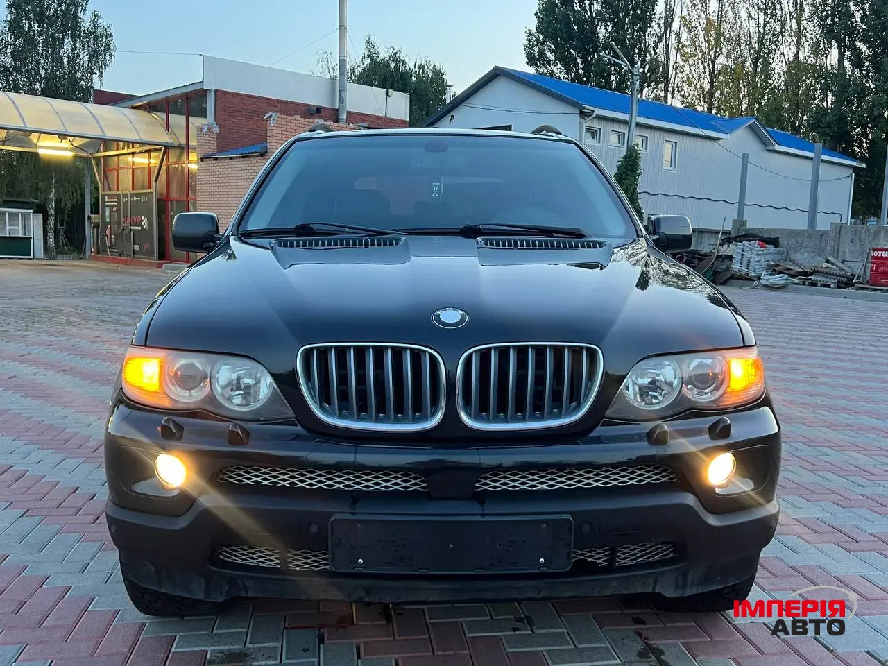 BMW X5 - фото 1