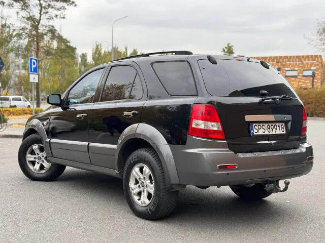 Kia Sorento - фото 3