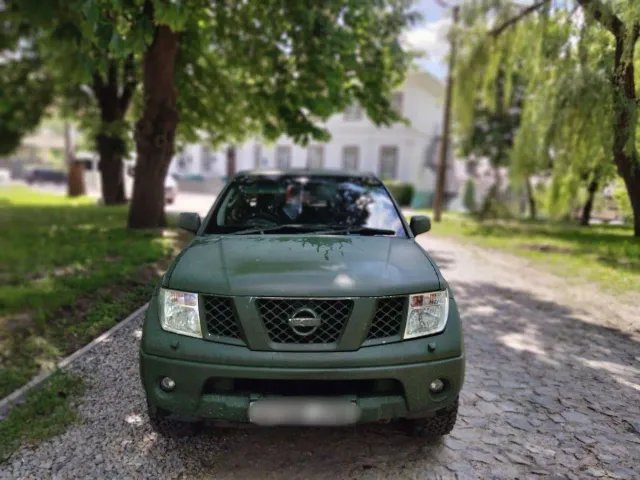 Nissan Navara (Frontier) - фото 1