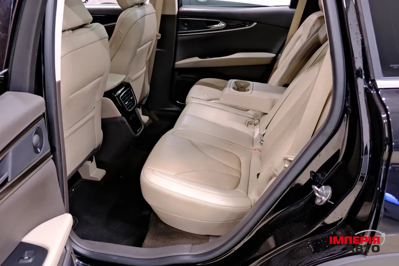 Lincoln Nautilus - фото 8