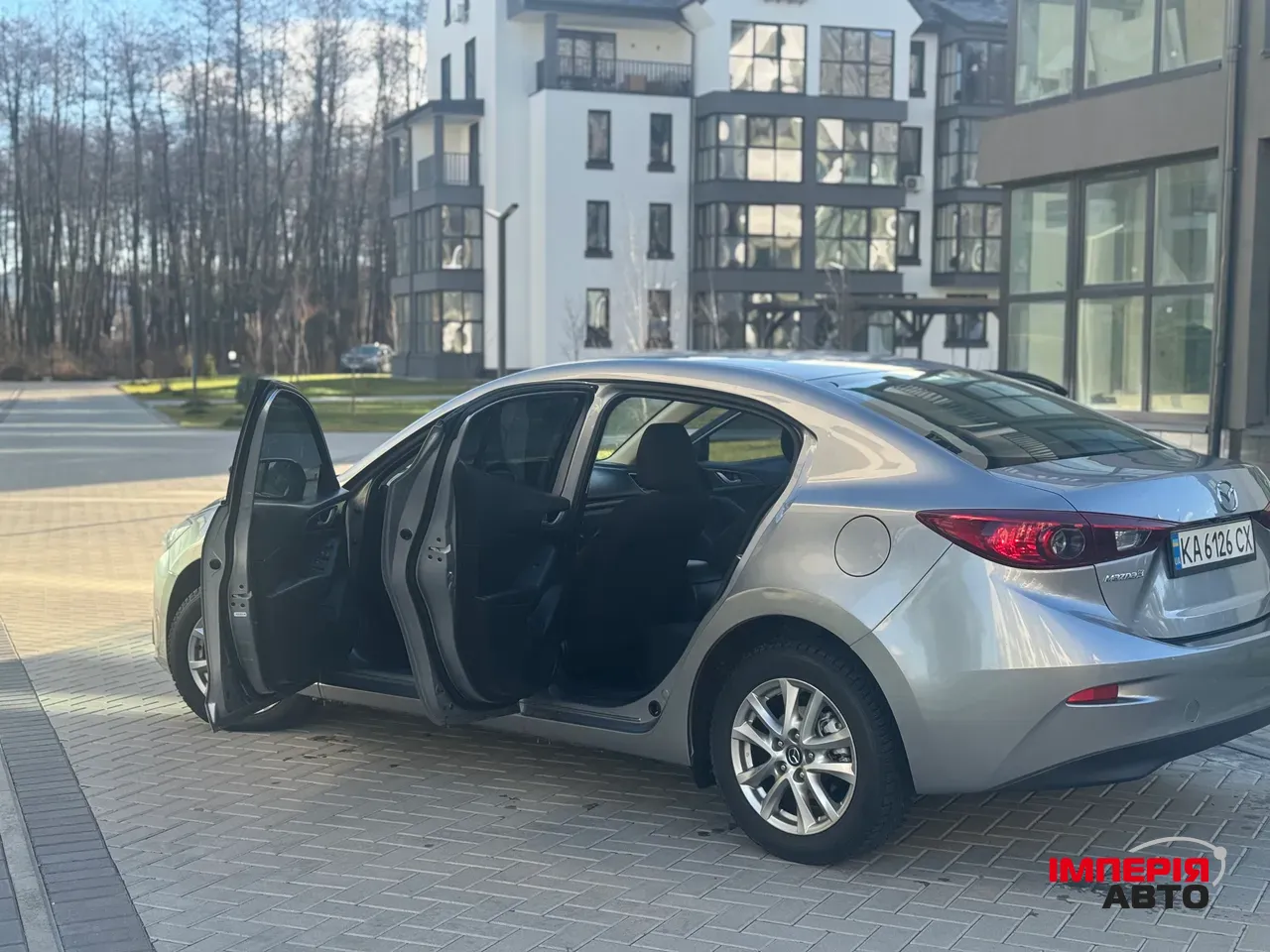 Mazda 3 - фото 17