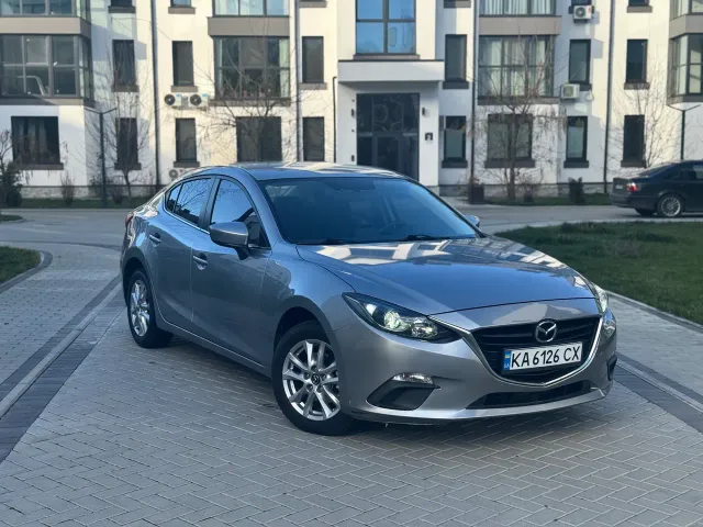 Mazda 3 - фото 1
