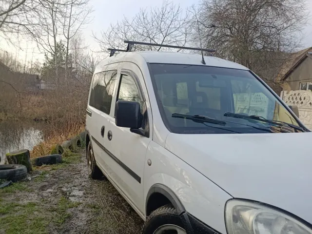 Opel Combo - фото 3