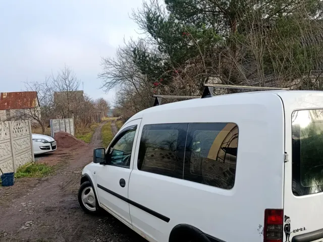 Opel Combo - фото 4