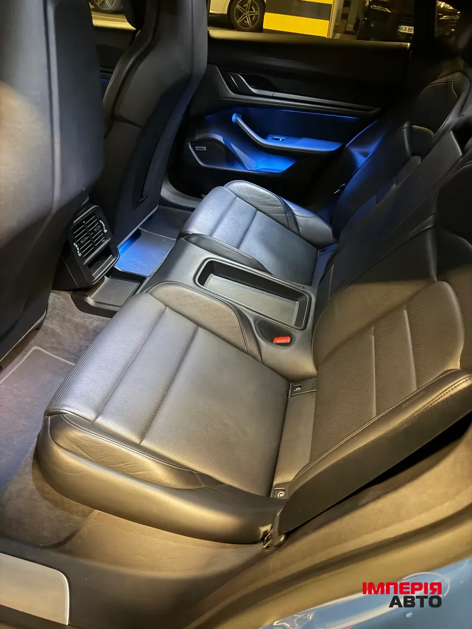 Porsche Taycan - фото 12