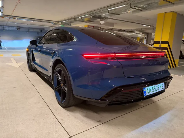 Porsche Taycan - фото 5