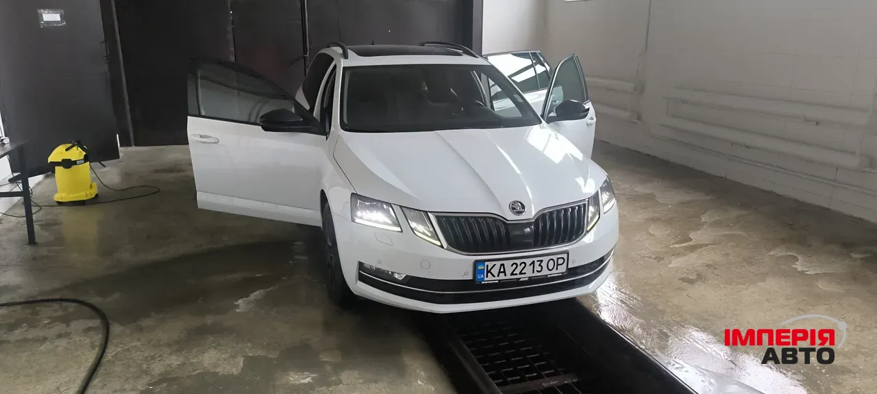 Skoda Octavia - фото 3