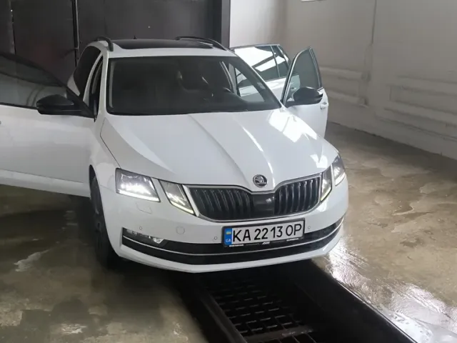 Skoda Octavia - фото 3