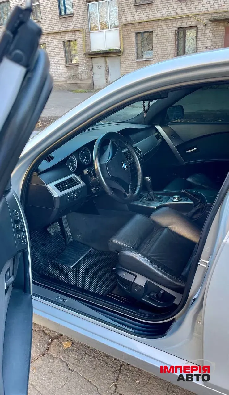 BMW 5 серії - фото 8